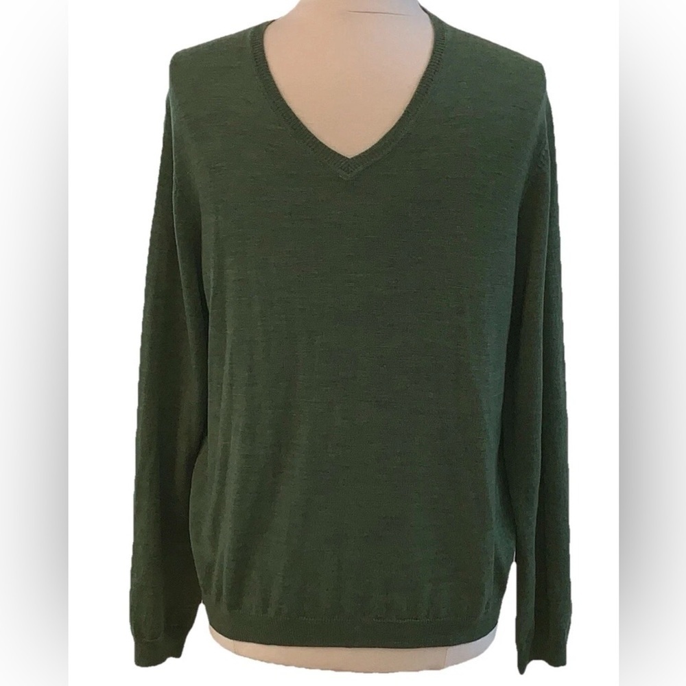 Calvin Klein Mens 100% Extra Fine Merino Wool Sweater V Neck Olive Green Medium